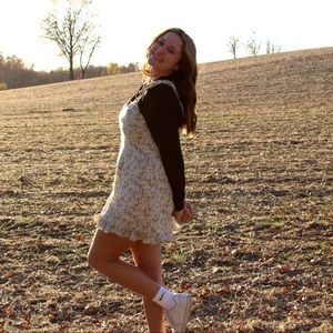 Meet your Posher, Emilee